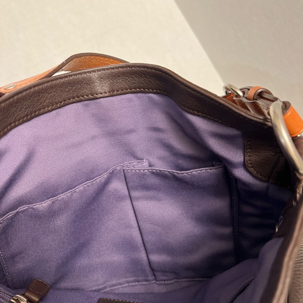 Coach pebble brown leather purse. Size OS - Picture 4 of 5